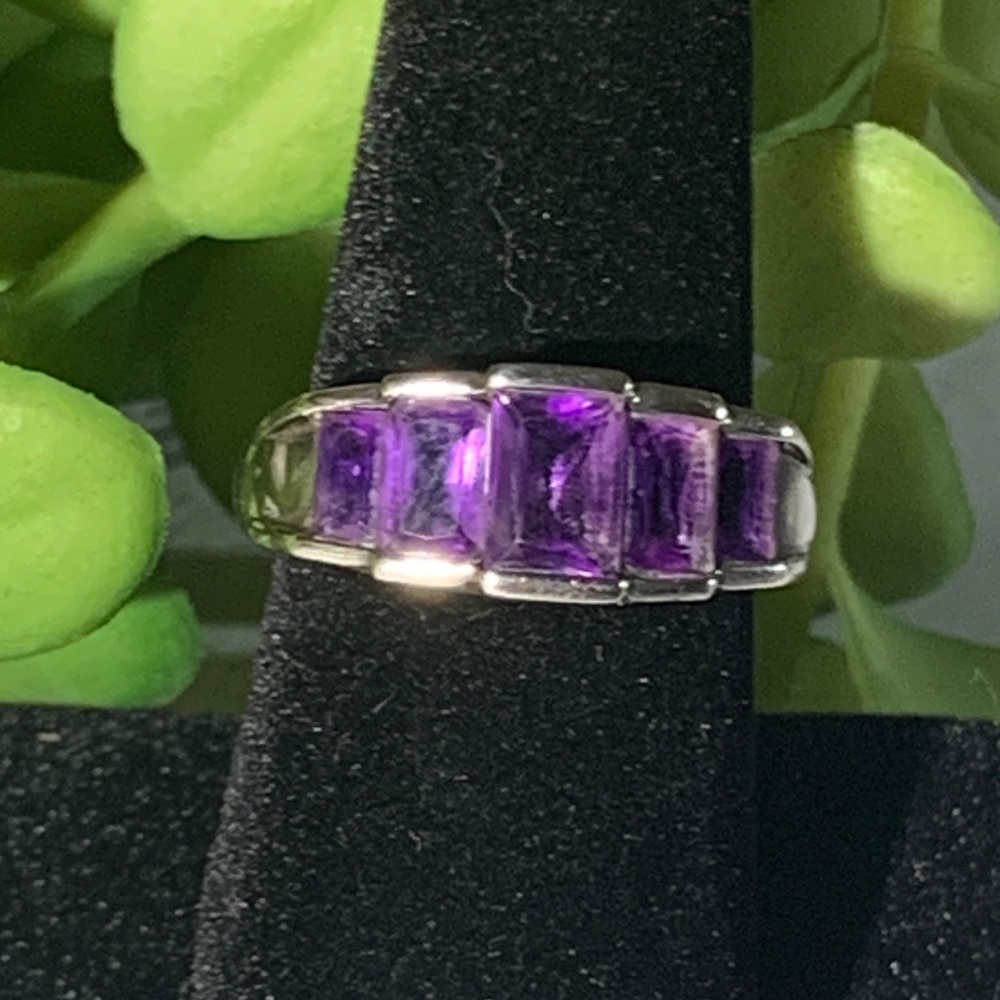 Vivid Amethyst Sterling Silver Ring Size 9